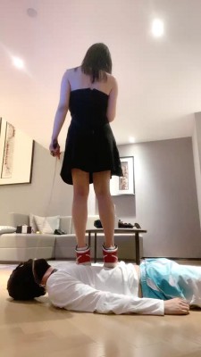 图片[8]_【不知名S】高跟+AJ全体重踩踏/重度提档 bf28164_HD绳艺资源