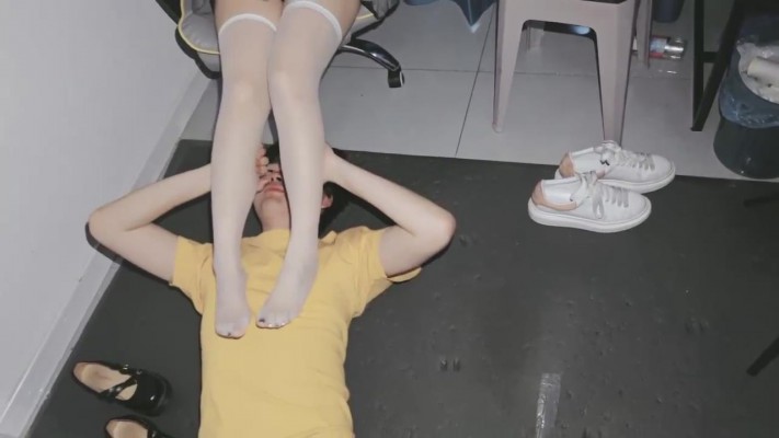 图片[3]_【研2019】萝莉主白丝脚踩喂食狗 bf28121_HD绳艺资源