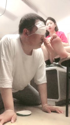 图片[3]_【糖糖】洛丽塔群调-轮流耳光/脚垫/踩踏虐打 bf28106_HD绳艺资源