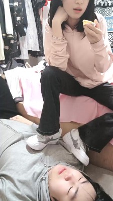 图片[5]_【奶味小仙女】近距离调肥宅-运动鞋踩/闻鞋窝/闻舔白棉袜jio bf28285_HD绳艺资源