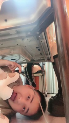 图片[2]_【一诺大小姐】女仆店4S调-桌下舔鞋伺候/全体重踩踏【双视角版】 bf28289_HD绳艺资源