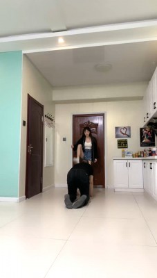 【文文】最强羞辱-健身后原味袜让狗闻/小白鞋踩踏/喂口水 bf28319_HD绳艺资源