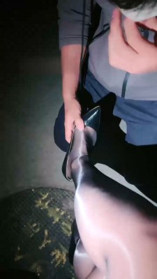 图片[3]_【鹿梦兮】户外让狗下跪舔鞋/转胯 bf28343_HD绳艺资源