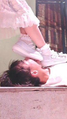 图片[2]_【欣欣S】洛丽塔KTV-舔脏鞋底原味白袜/学狗撒尿/舔地板 bf28287_HD绳艺资源