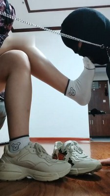 图片[3]_【申小悦】老爹鞋白棉袜-转胯骑马爬行/闻原味袜/耳光抽 bf28338_HD绳艺资源