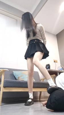 图片[2]_【00小主十言】皮鞋白袜踩踏/碾压喂食/闻原味舔裸足 bf28314_HD绳艺资源