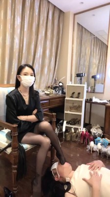 图片[10]_【筱月】玩弄cd狗-黑丝插嘴/训练/舔各种脏鞋【双视角完整版】bf28231_HD绳艺资源