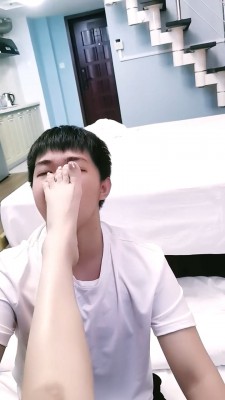 【樱诺】抖M男友闻白袜脚/绳艺技巧踩踏/裸足插嘴/转胯 bf28187_HD绳艺资源