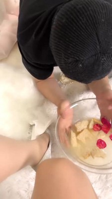 图片[6]_【艳狐S】双S-面包片泡圣水/吃烟灰 bf28251_HD绳艺资源