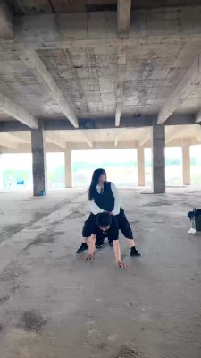 【绝美双主】双S户外调-全体重踩踏/抽打/喂口水 bf28227_HD绳艺资源