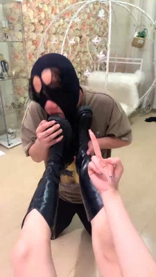 图片[5]_【术术S】喂口水圣水/长靴踩踏耳光/骑马闻舔白袜 bf28211_HD绳艺资源