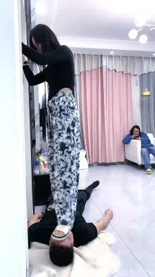 图片[3]_【麋鹿银儿】素人S首调-拖鞋全体重踩/转胯/鞋底喂食/骑马爬行 bf28192_HD绳艺资源