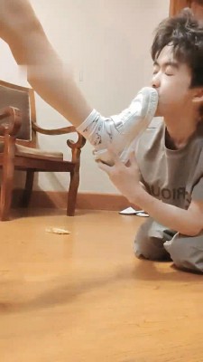 图片[3]_【米噢】萝莉主小白鞋碾压狗/裸足喂食酸奶深喉 bf28497_HD绳艺资源