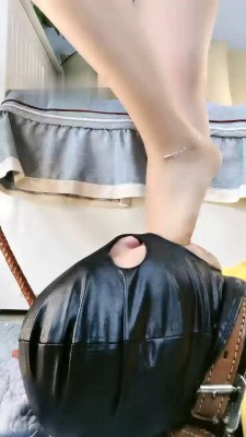 图片[5]_【魔鬼天使】近距离-高跟原味肉丝踩脚垫  JS23051701_HD绳艺资源