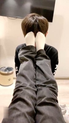 图片[7]_【海绵大大】学生主玩狗-白袜捂脸/坐头窒息/全体重踩踏 bf28393_HD绳艺资源