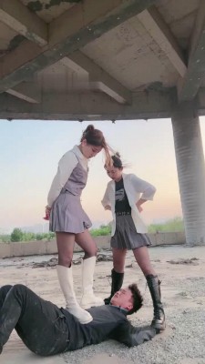 【领主老大】长靴双S户外暴虐/踩踏踢裆狠踹/舔脏鞋底/喂浓痰 bf28382_HD绳艺资源