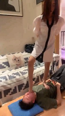 图片[8]_【术术】御姐高跟插狗嘴/全体重踩踏跺头/骑马深喉 bf28437_HD绳艺资源