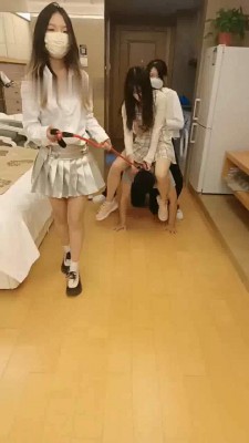 图片[2]_【金桔小主】5S群调群踩/遛狗骑马/虐乳钻胯/深喉/强迫升水 bf28365_HD绳艺资源