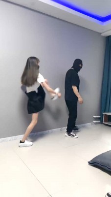 图片[7]_【精神小妹】5S素人学生主群殴-轮流爆踹踩踏/原味羞辱 bf28360_HD绳艺资源