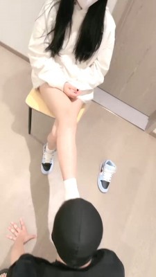 图片[2]_【年华】素人S首调-裸足踩踏深喉/吃口水/闻舔运动鞋白袜 bf29220_HD绳艺资源