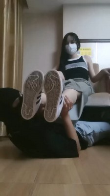 图片[2]_【伊伊sama】学生S-小白鞋肉丝脚踩脚垫 bf29248_HD绳艺资源