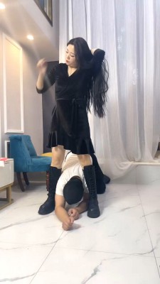 图片[4]_【羊羊】靴子下的臣服-骑马转胯/舔脏鞋底/耳光脚插嘴/踩踏 bf29254_HD绳艺资源