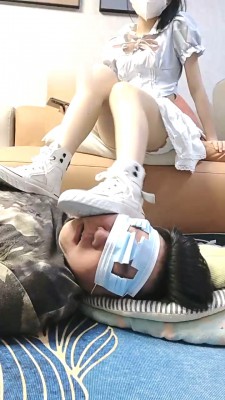 图片[5]_【丫丫】高帮鞋+白棉袜+高跟全体重踩地毯 bf29211_HD绳艺资源