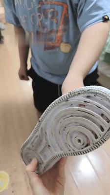 图片[9]_【奶味小仙女】萝莉主小白鞋及膝白袜-舔鞋底/踩喂食/裸足踩脚垫 bf29216_HD绳艺资源