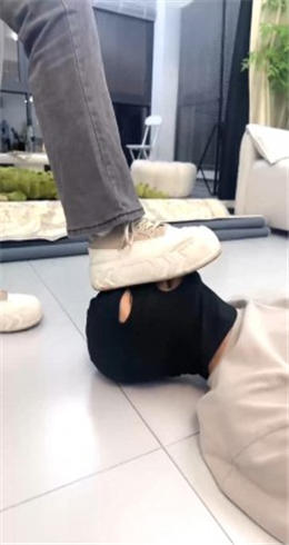 图片[2]_【狗哥】裸足插嘴/吃白袜/运动鞋全体重踩/气味羞辱/提档 bf29221_HD绳艺资源