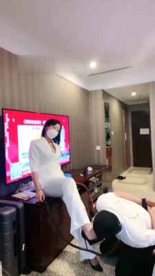 【冷颜】女上司挑战下属-反绑艺术虐/耳光/掐乳/舔脏鞋/闻船袜 bf29174_HD绳艺资源