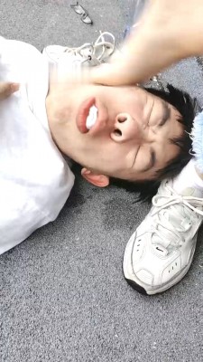 图片[9]_【欣欣】户外阳台舔鞋/咀嚼白袜/气味羞辱/裸足碾压踩 bf29166_HD绳艺资源