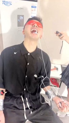 图片[7]_【礼礼大人】双S-被艺术装置的折磨/手脚狗舌滴蜡/训练【三视角版】 bf29107_HD绳艺资源