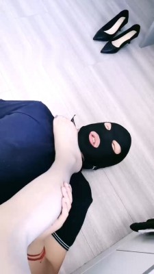 图片[7]_【敏主】白领S高跟丝袜脚全体重踩踏【双视角版】 bf29038_HD绳艺资源