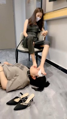 图片[4]_【尤黎】母畜-骑摇摇马/夹头遛狗/舔闻裸足夹舌头 bf29438_HD绳艺资源