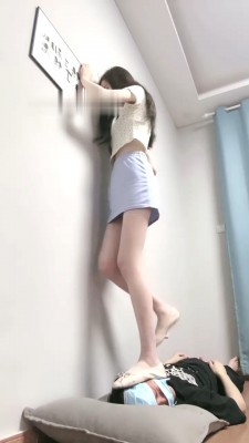 【诗酒年华】素人S-鞋子蒙眼/舔脚/踩踏/口水/烟灰/踢踹 bf29452_HD绳艺资源