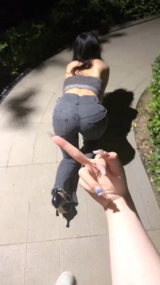 图片[6]_【橘子没熟】保安和监控社死体验-耳光/高难度挑战踢踹踩头/口水吐地舔 bf29467_HD绳艺资源