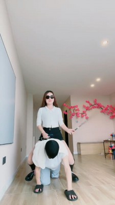 【语阳】御姐皮靴骑马训练 JS230611051_HD绳艺资源