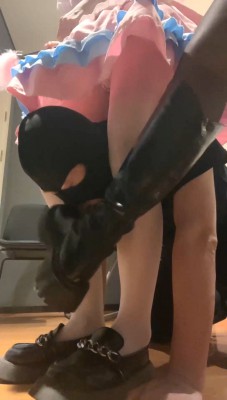 【伊诺】双S萝莉主-掐乳/棉袜丝袜闻舔/骑狗背/漱口水/脚插嘴 bf29334_HD绳艺资源