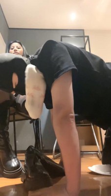 图片[4]_【伊诺】双S萝莉主-掐乳/棉袜丝袜闻舔/骑狗背/漱口水/脚插嘴 bf29334_HD绳艺资源