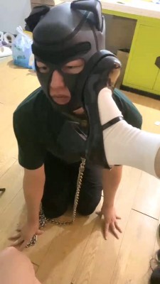 图片[3]_【香菜】萝莉S-皮鞋踩喂食/头压马桶/喝圣水漱口水【完整版】 bf29371_HD绳艺资源