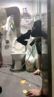 图片[8]_【香菜】萝莉S-皮鞋踩喂食/头压马桶/喝圣水漱口水【完整版】 bf29371_HD绳艺资源