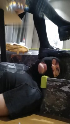 图片[4]_【文文文】双S-皮鞋黑袜桌底蹂躏【三视角版】 bf29303_HD绳艺资源