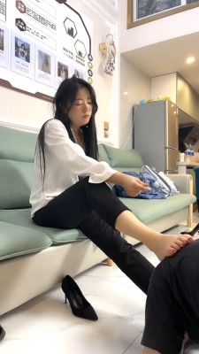 图片[7]_【阿昆】高跟插嘴/全体重踩踏/灌圣水/耳光 bf29301_HD绳艺资源