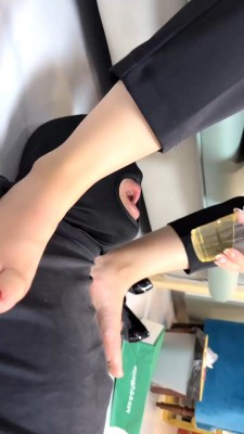 图片[10]_【阿昆】高跟插嘴/全体重踩踏/灌圣水/耳光 bf29301_HD绳艺资源