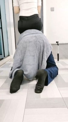 图片[7]_【辣姐】磕头求虐/骑马转胯/赏赐圣水/闻黑袜  JS23061105_HD绳艺资源