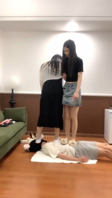 图片[5]_【叶娘】双S-全体重踩踏/碾压狗爪/脚踩喂食/踹【双视角版】bf29271_HD绳艺资源