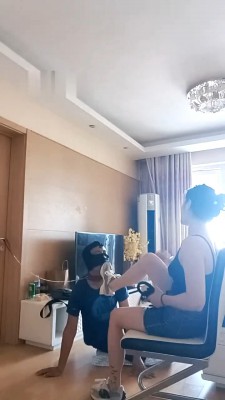 图片[4]_【方野】晨跑后运动鞋踩狗/狗链栓狗/舔地板脏水 bf29508_HD绳艺资源