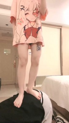 图片[5]_【香芋朱朱】素人S调-闻舔小白鞋白袜/踩踏耳光提档【完整版】 bf29454_HD绳艺资源