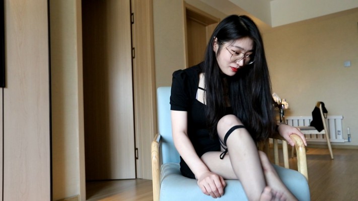 图片[19]_【冷凝s】直接圣水丝足插嘴踹裆虐母狗_HD绳艺资源