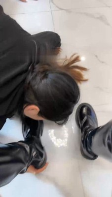 图片[4]_【伊诺】母畜CD闺蜜虐-舔闻长靴肉丝脚裸足/骑马转胯/脚喂酸奶 bf30532_HD绳艺资源